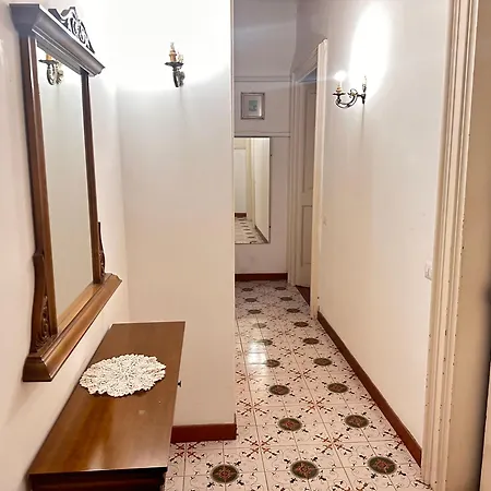 Lux House