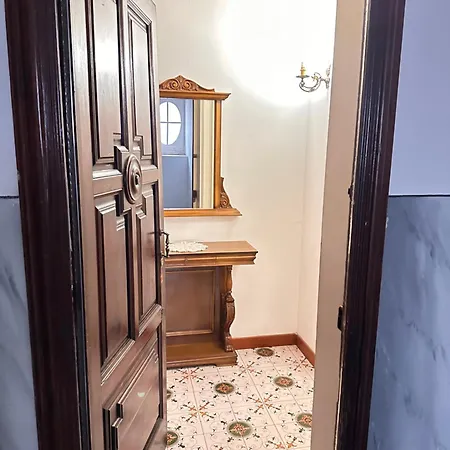 Lux House Apartman